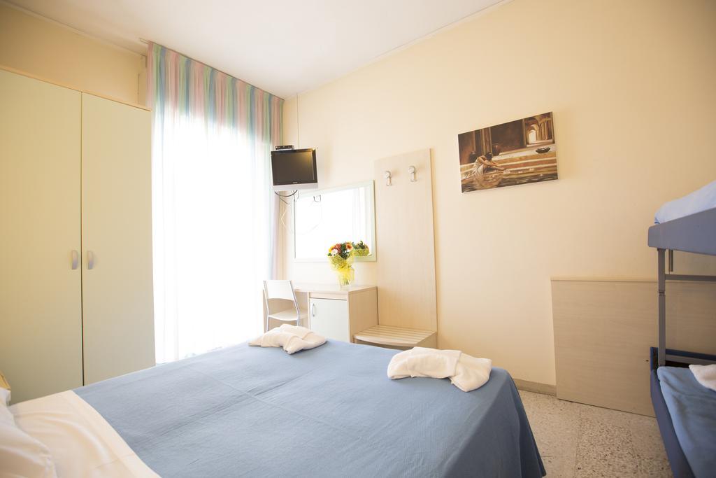 Hotel Europa Ρίμινι Εξωτερικό φωτογραφία