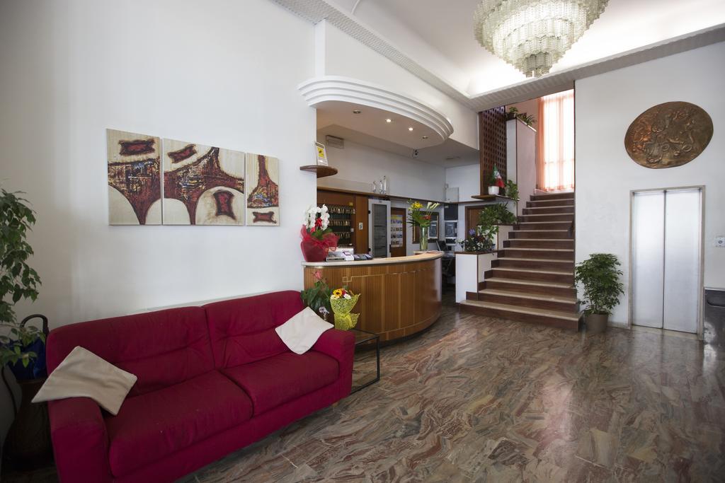 Hotel Europa Ρίμινι Εξωτερικό φωτογραφία