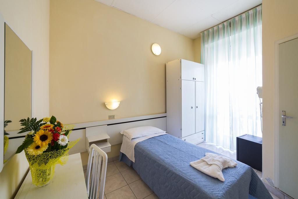 Hotel Europa Ρίμινι Εξωτερικό φωτογραφία