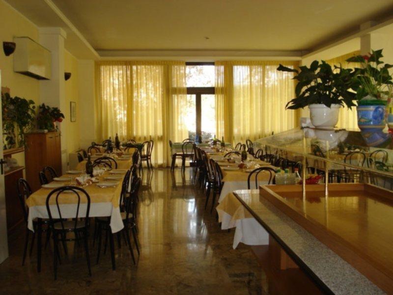 Hotel Europa Ρίμινι Εξωτερικό φωτογραφία