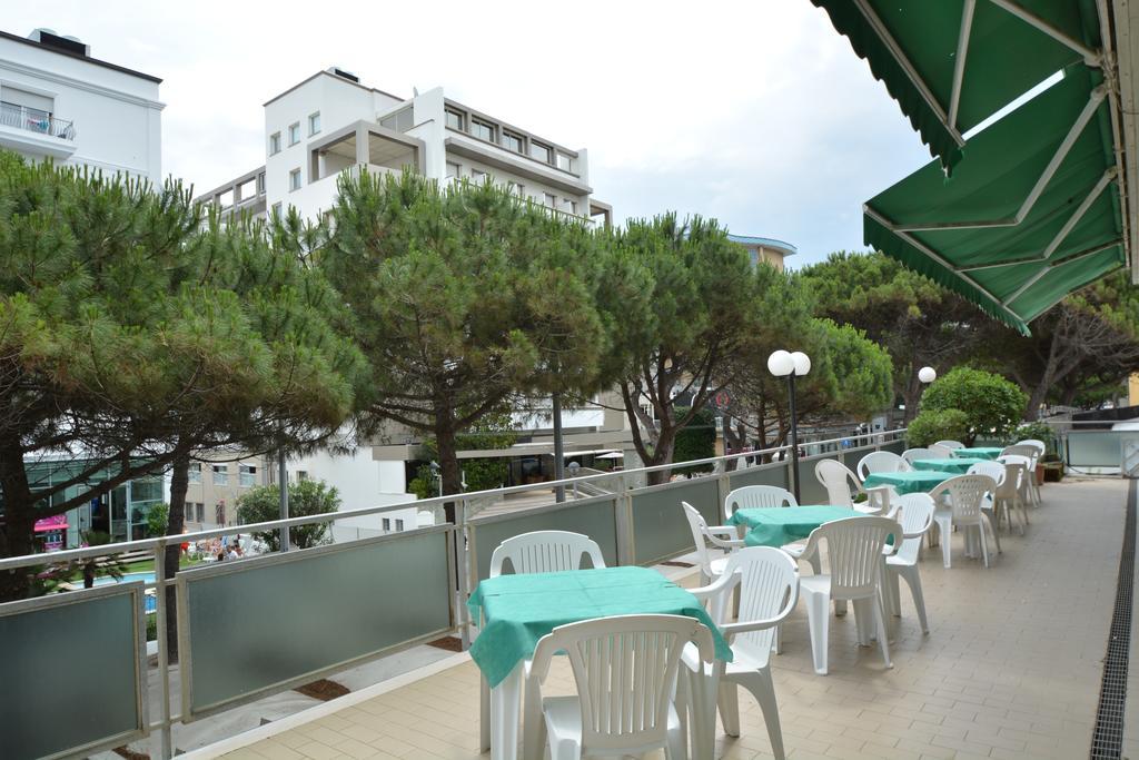 Hotel Europa Ρίμινι Εξωτερικό φωτογραφία