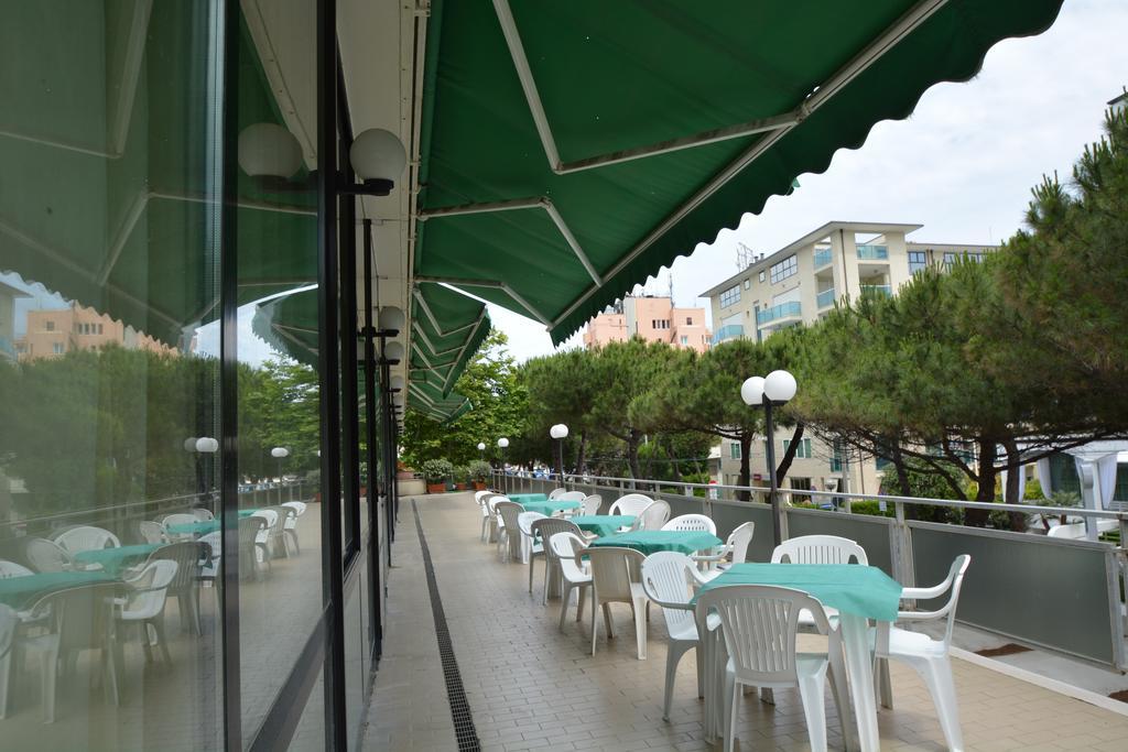 Hotel Europa Ρίμινι Εξωτερικό φωτογραφία