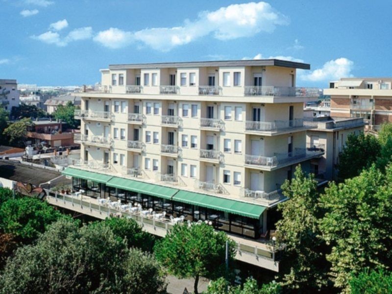 Hotel Europa Ρίμινι Εξωτερικό φωτογραφία